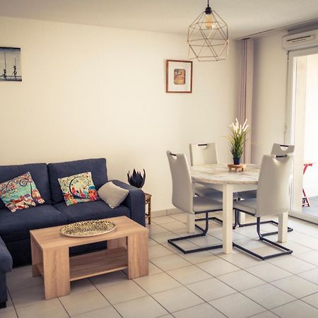 L Arene Margaux, 300 M Du Tram Apartment Lormont Bagian luar foto