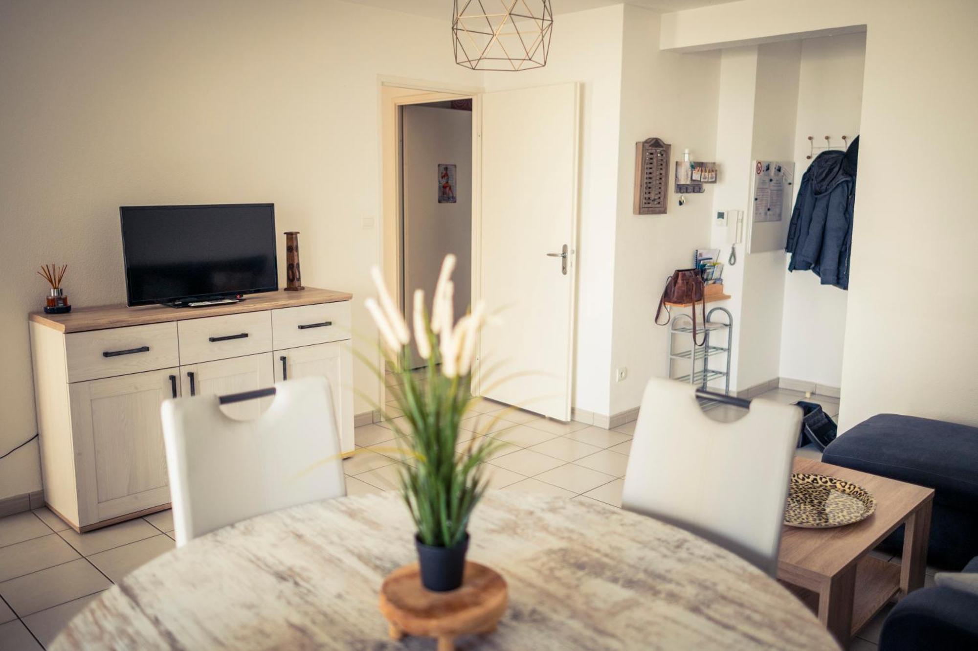 L Arene Margaux, 300 M Du Tram Apartment Lormont Bagian luar foto